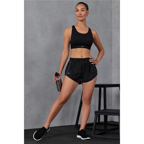 NWT Fabletics Women's Black Full Speed Mid-Rise Shorts Reflective Pockets XL - Picture 2 of 10